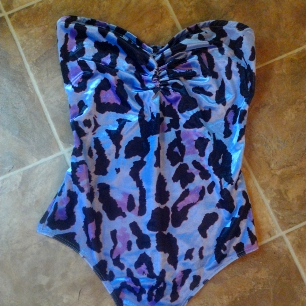 SOLD via EBAY "velvet" cheetah strapless bodysuit 💜